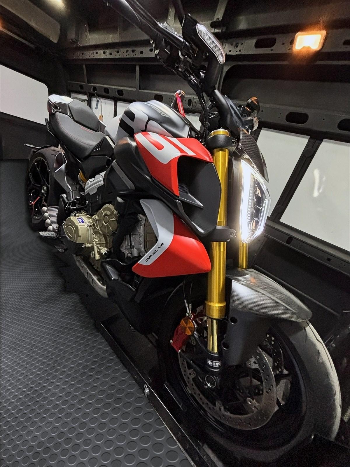 Ducati Diavel V4 RS, strapped inside the MC Station van